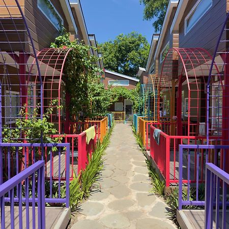 Begadang Hotel Gili Air Exterior photo