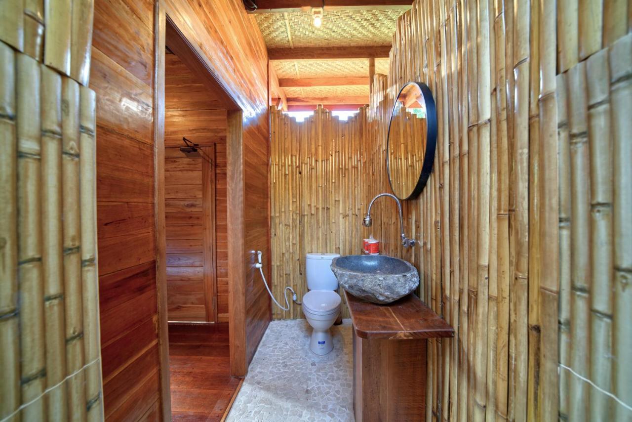 Begadang Hotel Gili Air Exterior photo