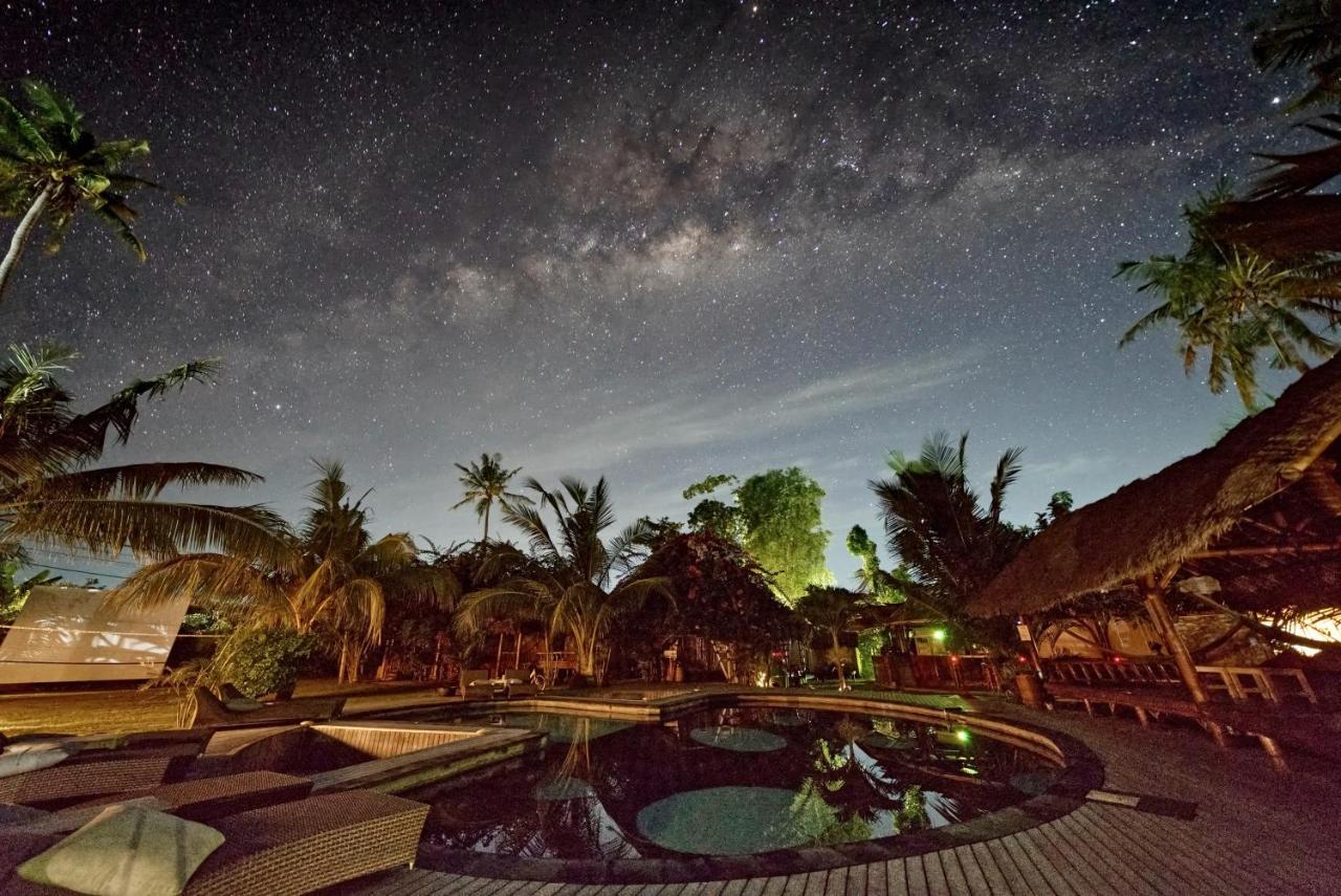 Begadang Hotel Gili Air Exterior photo