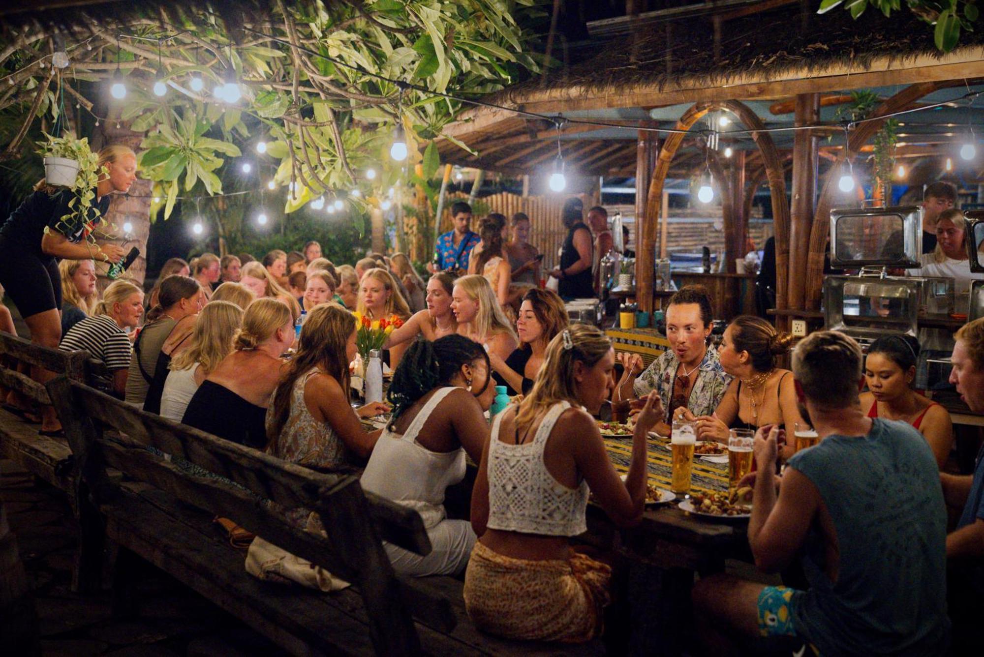 Begadang Hotel Gili Air Exterior photo