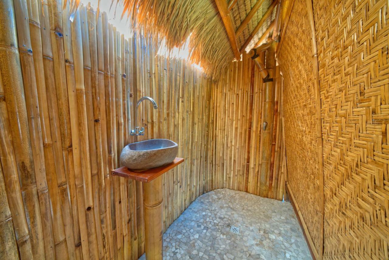 Begadang Hotel Gili Air Exterior photo