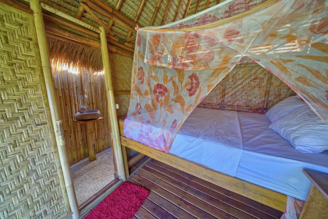 Begadang Hotel Gili Air Exterior photo